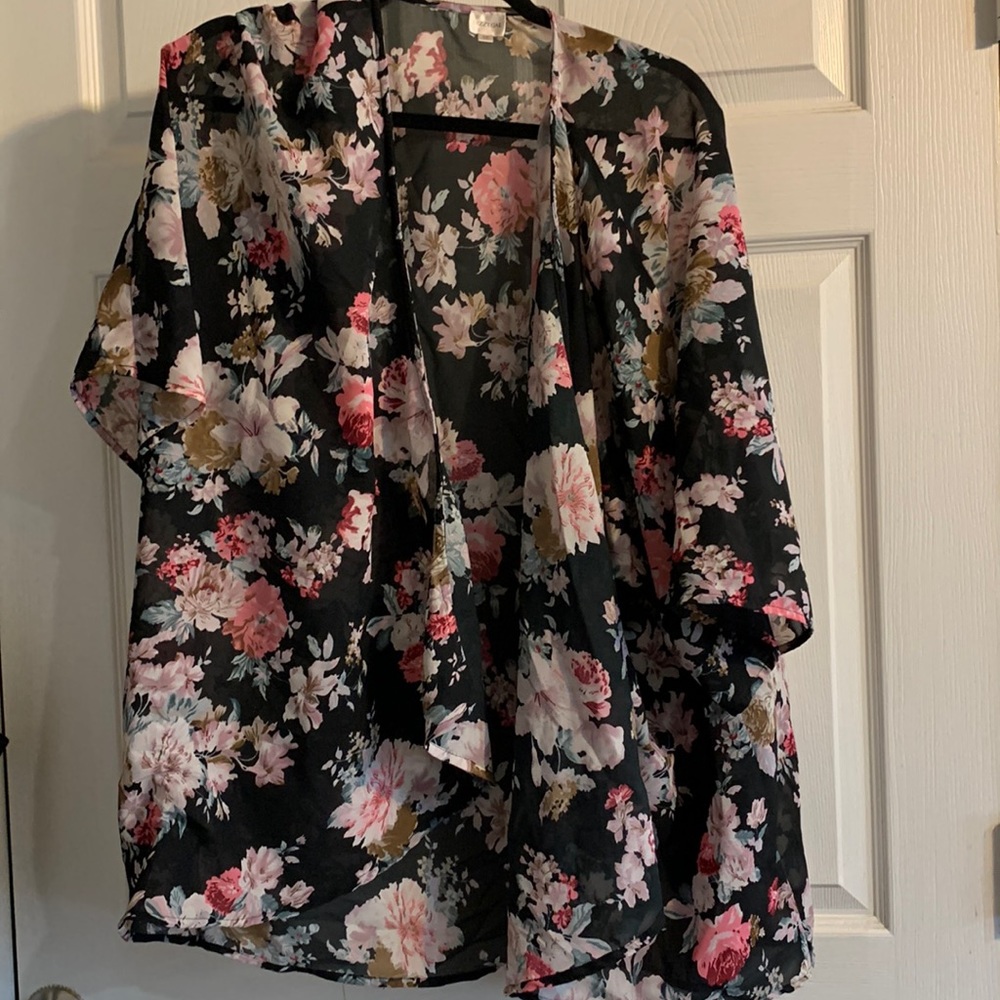 Dizzy gal floral kimono